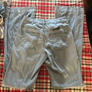 Cowgirl Tuff Ultra light trouser jean 25xLong